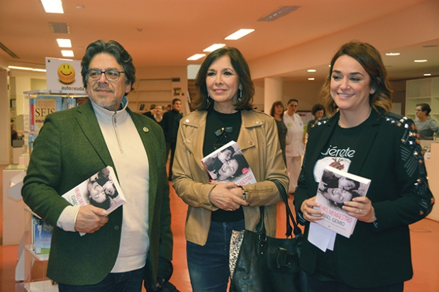 Isabel Gemio presenta "Mi hijo, mi maestro" en Sevilla