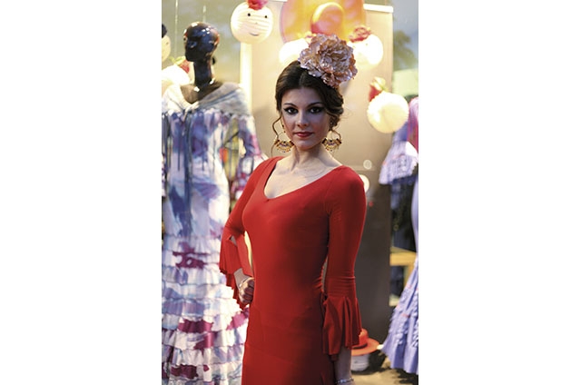 Ole Kiyo by Sol Consuegra presenta su última colección de moda flamenca “Oripandó”