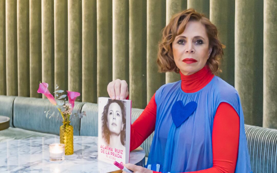 ÁGATHA RUIZ DE LA PRADA PRESENTÓ SU LIBRO ‘MI HISTORIA’ EN SEVILLA