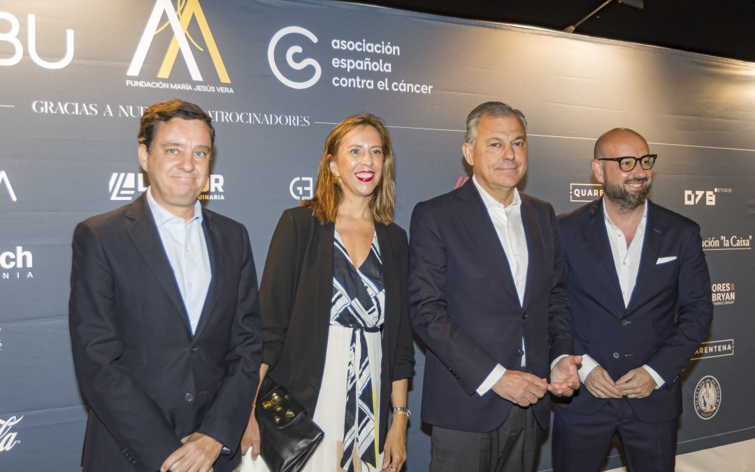 CENA BENÉFICA A FAVOR DE LA AECC 