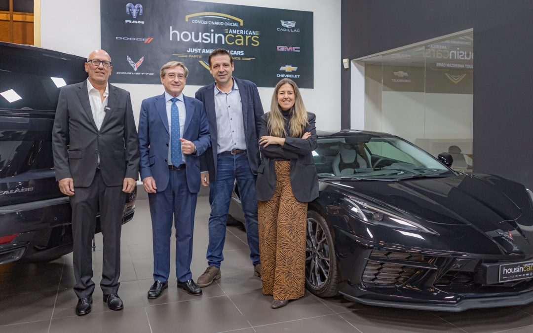 GRAN INAUGURACIÓN DE HOUSIN AMERICAN CARS