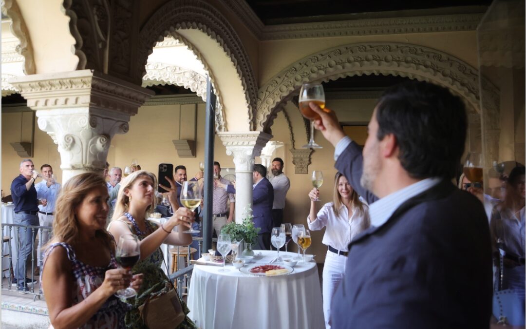 LA REAL ACADEMIA DE BELLAS ARTES DE SANTA ISABEL DE HUNGRÍA ACOGE EL TRADICIONAL BRUNCH DE ACCIÓN DE GRACIAS