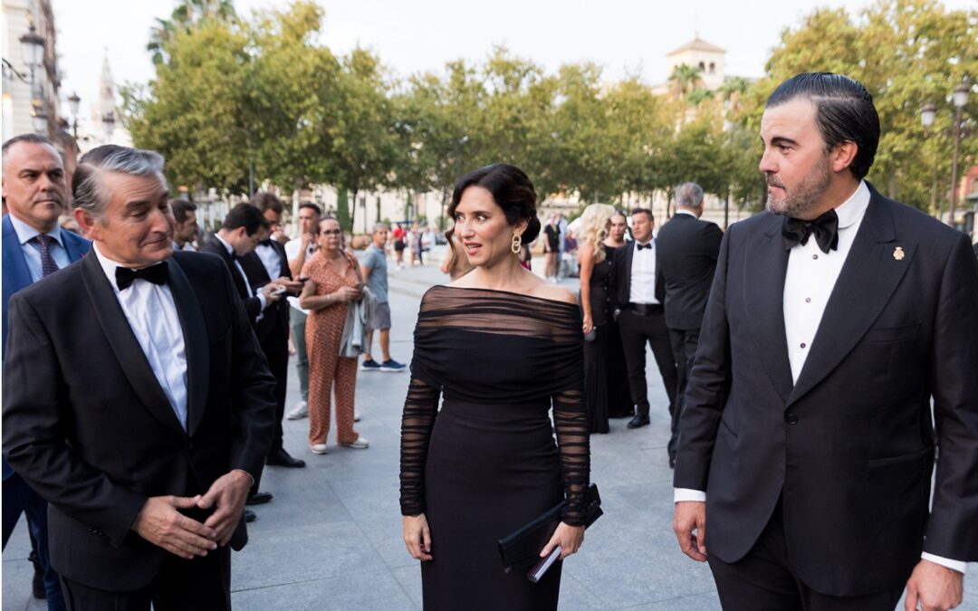 LA ENTRADA A LOS XIX PREMIOS ESCAPARATE