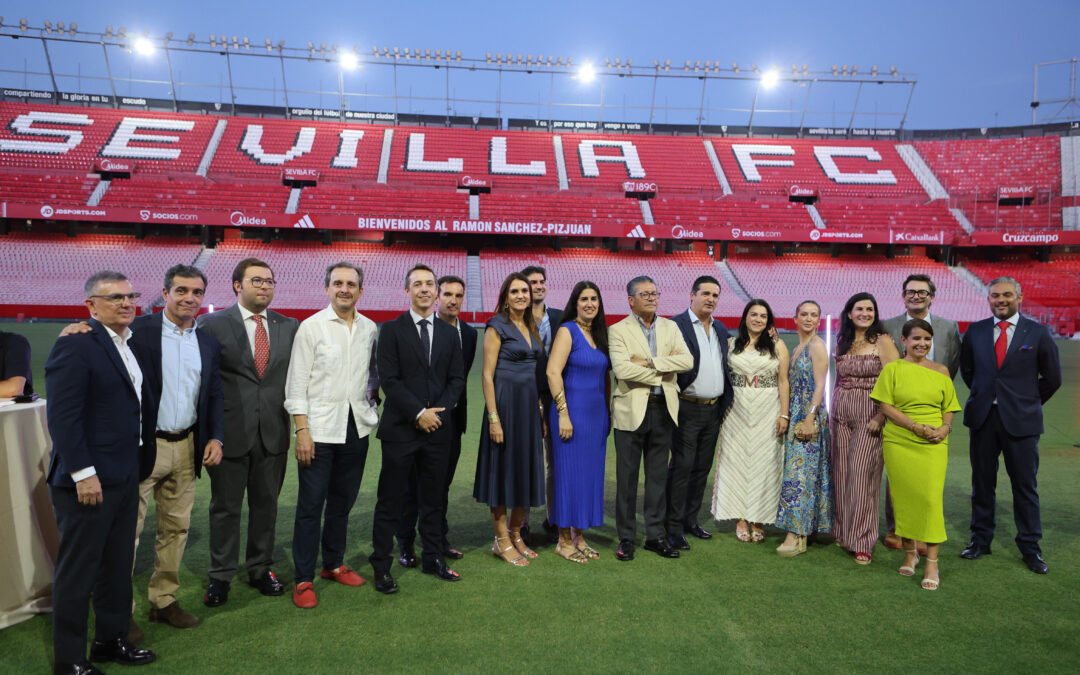 EL SÁNCHEZ-PIZJUÁN ESTRENA SU NUEVO SKY BAR 
